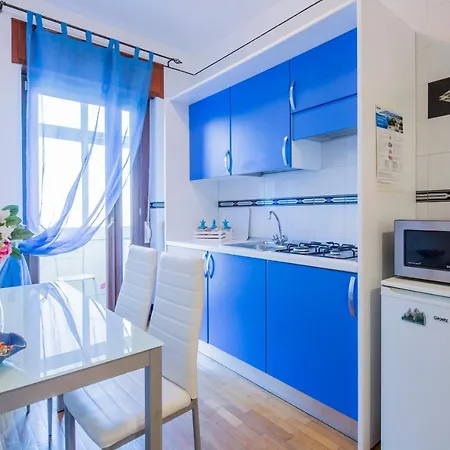 Casa Azzurra شقة سورينتو